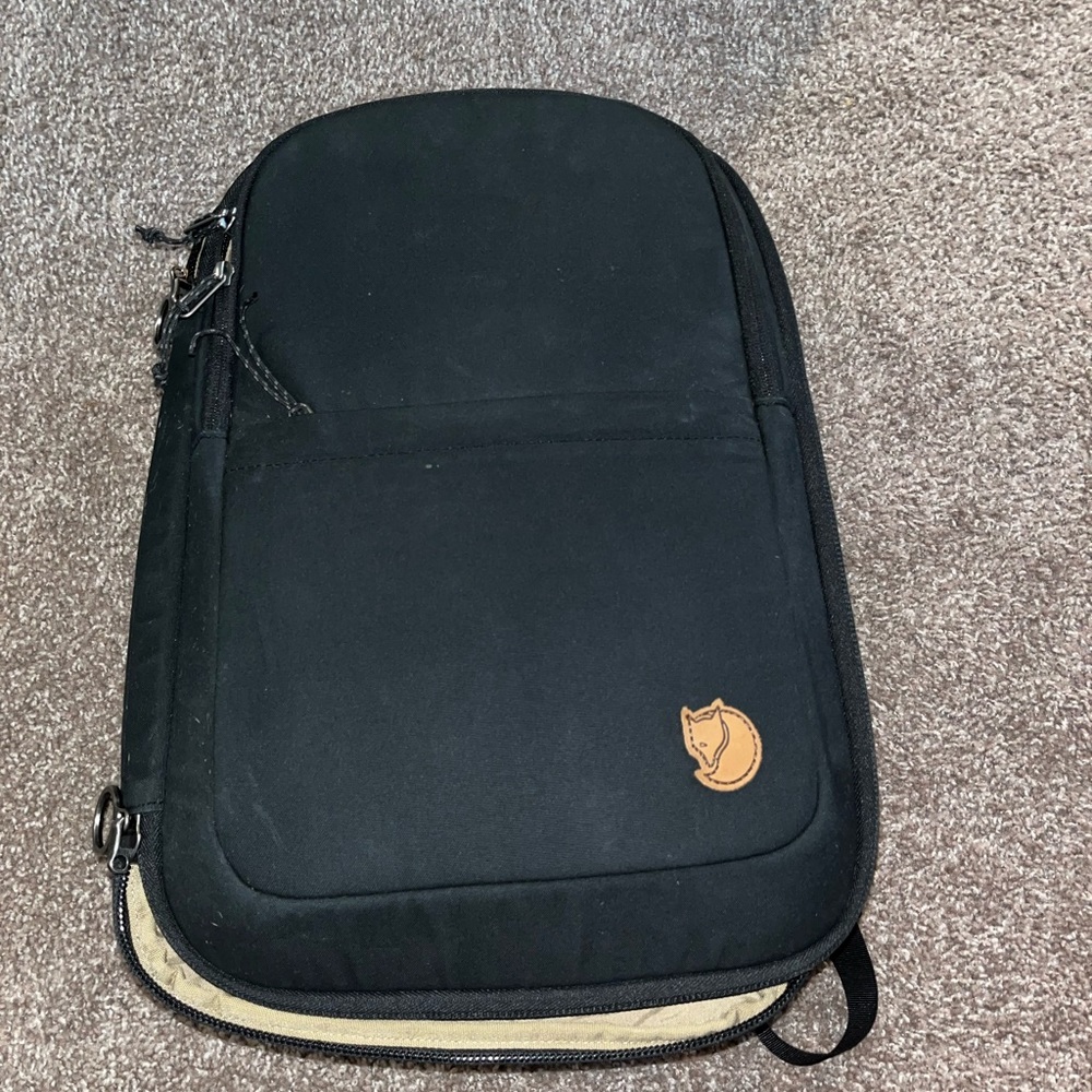 Fjallraven Travel pack small, black
